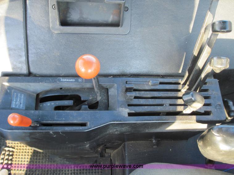 image for item 3019 1979 John Deere 4640 tractor