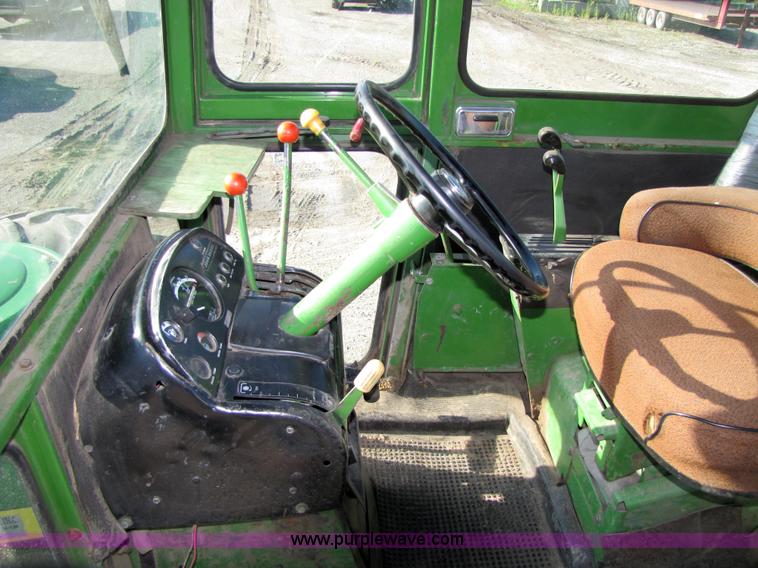 image for item 3022 1973 John Deere 7520 articulated four wheel drive tractor