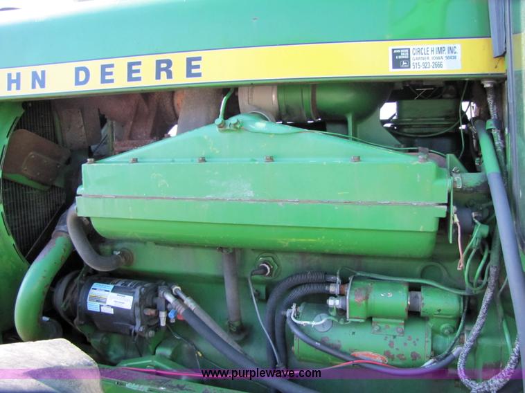 image for item 3022 1973 John Deere 7520 articulated four wheel drive tractor