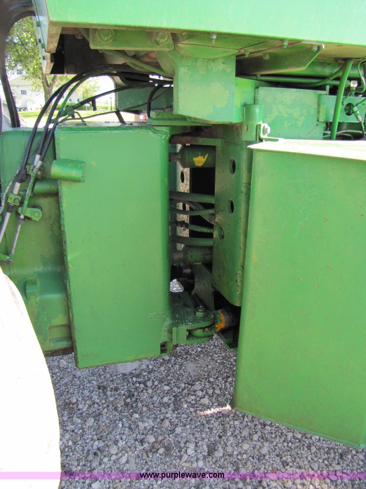 image for item 3022 1973 John Deere 7520 articulated four wheel drive tractor