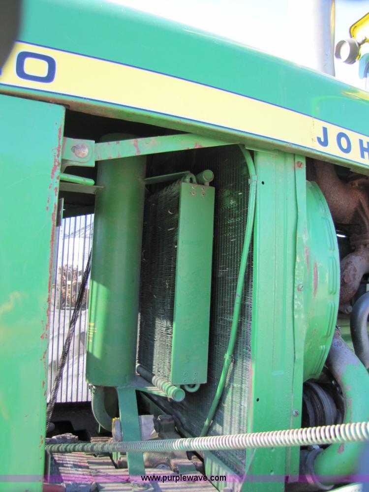 image for item 3022 1973 John Deere 7520 articulated four wheel drive tractor