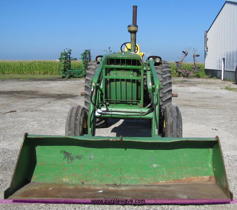 image for item 3024 1969 John Deere 4020 tractor and loader