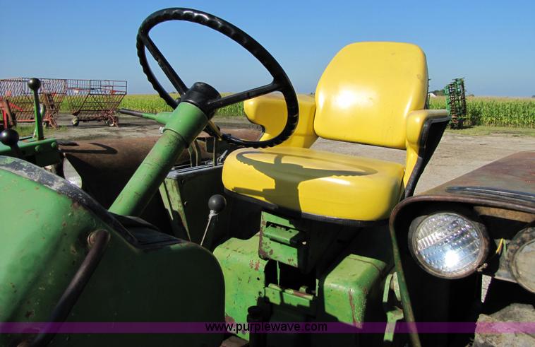 image for item 3024 1969 John Deere 4020 tractor and loader
