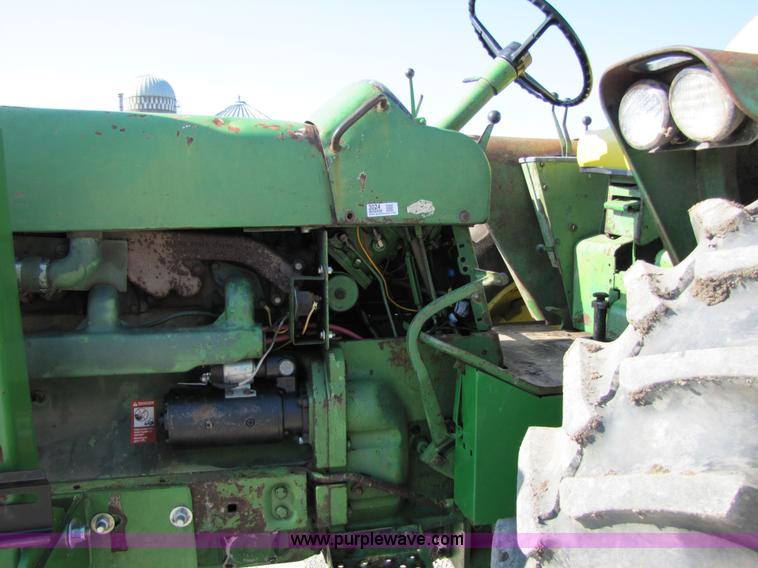 image for item 3024 1969 John Deere 4020 tractor and loader