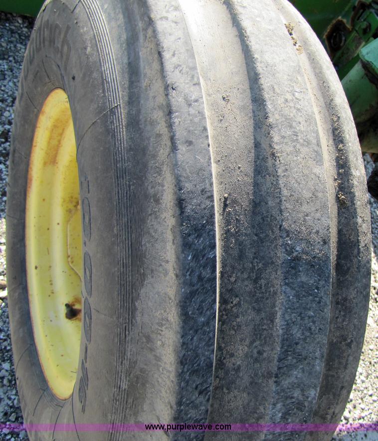 image for item 3024 1969 John Deere 4020 tractor and loader