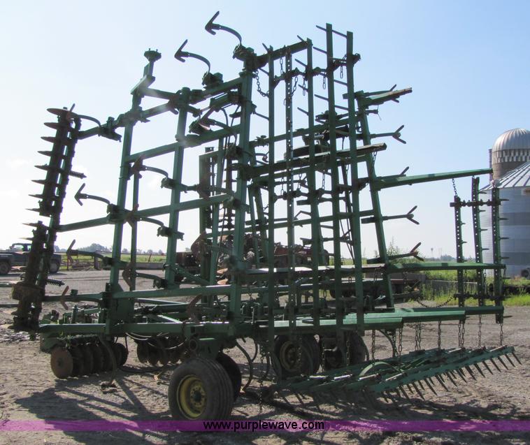 image for item 3027 Kent field cultivator