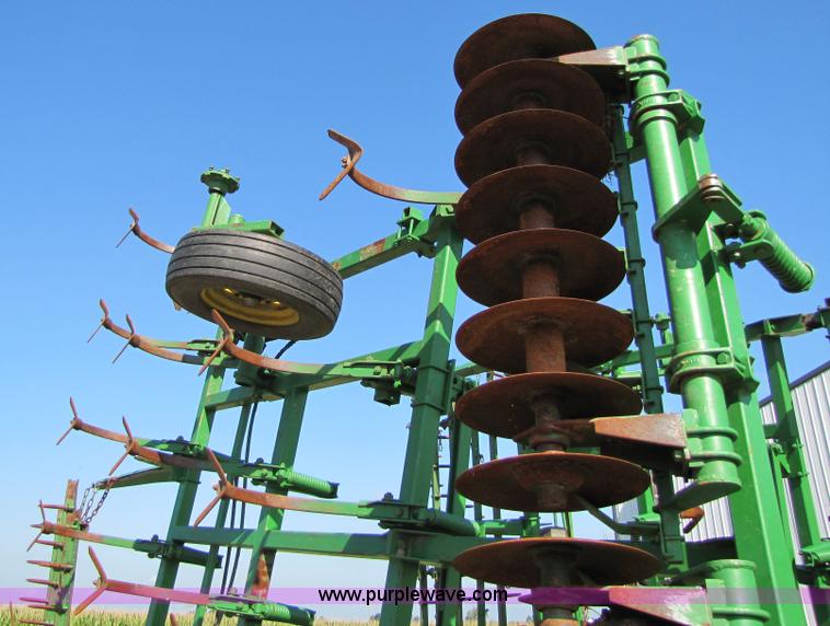 image for item 3027 Kent field cultivator