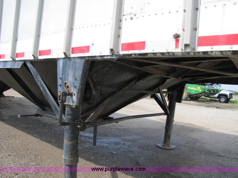 image for item 3028 1978 Western Trailers grain trailer