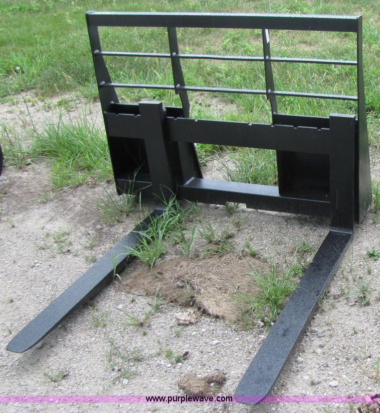 image for item 3041 42" skid steer fork attachment