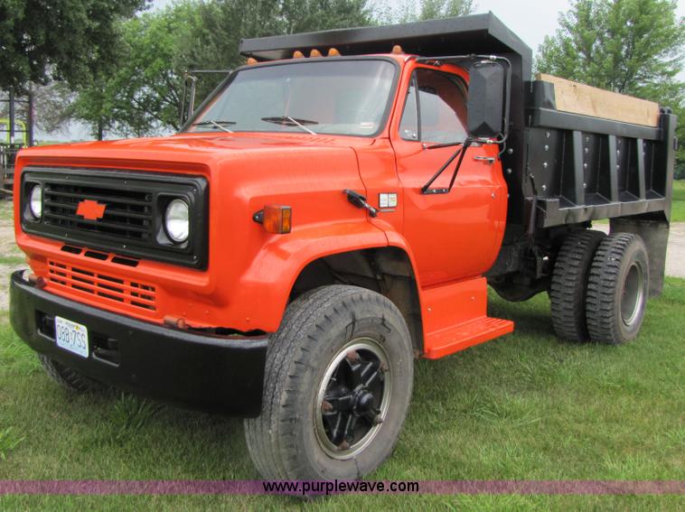 image for item 3047 1990 Chevrolet Kodiak C70 dump truck