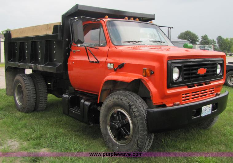 image for item 3047 1990 Chevrolet Kodiak C70 dump truck
