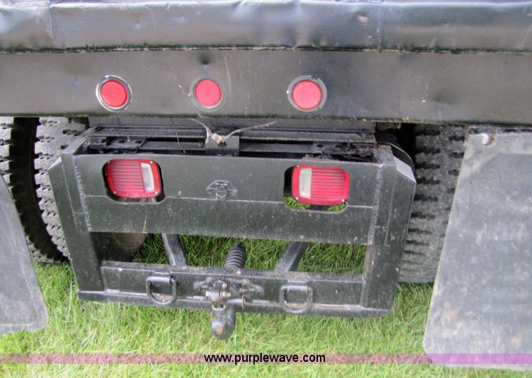 image for item 3047 1990 Chevrolet Kodiak C70 dump truck