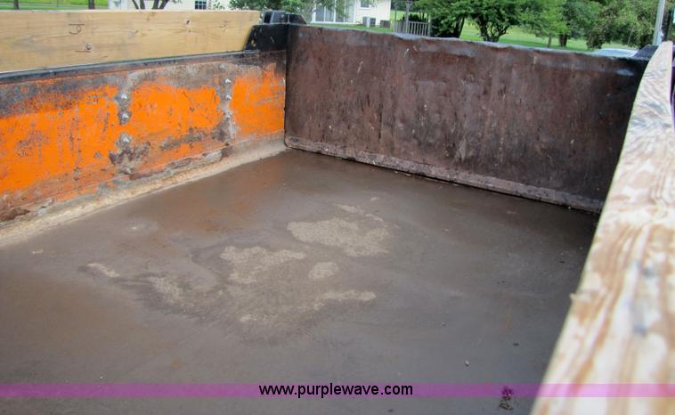 image for item 3047 1990 Chevrolet Kodiak C70 dump truck