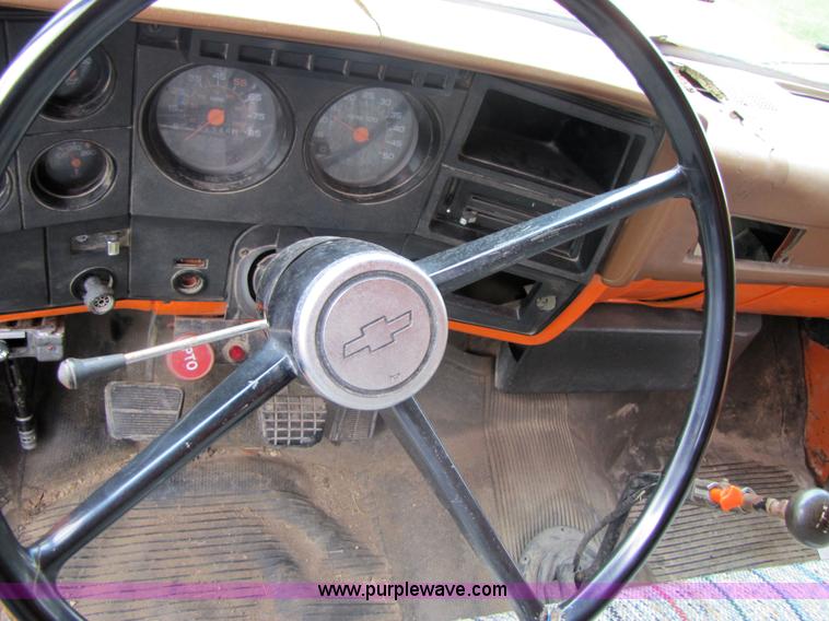 image for item 3047 1990 Chevrolet Kodiak C70 dump truck