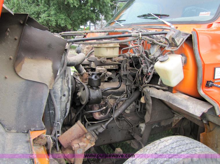 image for item 3047 1990 Chevrolet Kodiak C70 dump truck