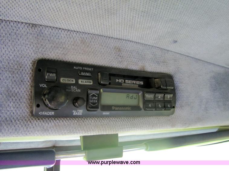 image for item 3049 1999 Peterbilt Conventional 377 semi truck