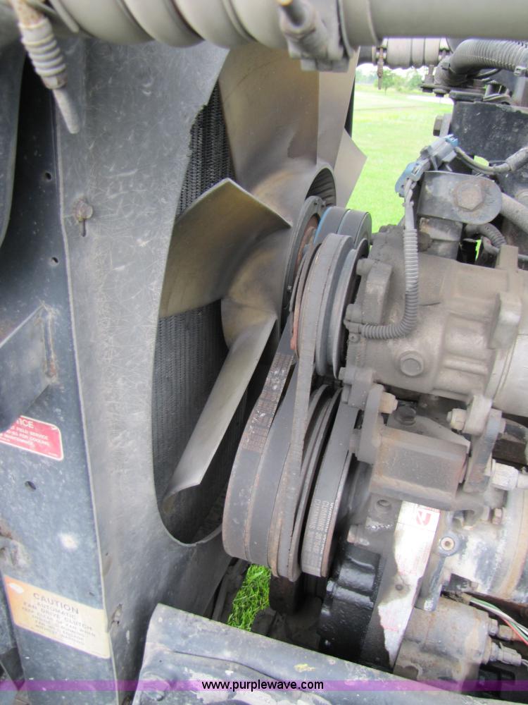 image for item 3049 1999 Peterbilt Conventional 377 semi truck