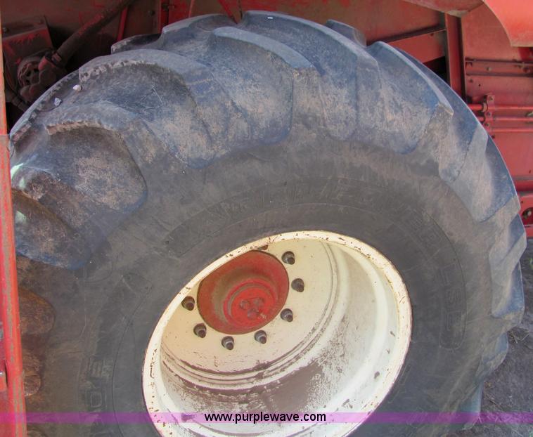 image for item 3211 1979 International 1440 axial flow combine