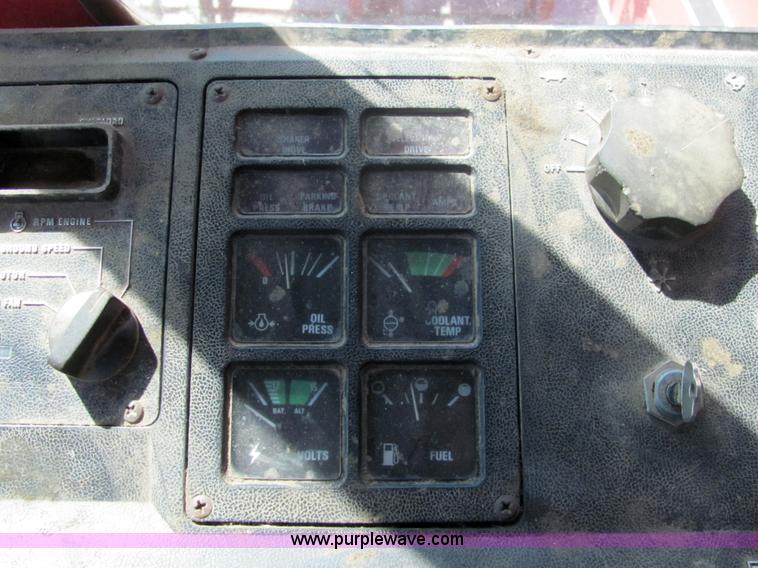 image for item 3211 1979 International 1440 axial flow combine