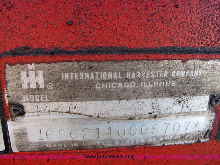 image for item 3211 1979 International 1440 axial flow combine
