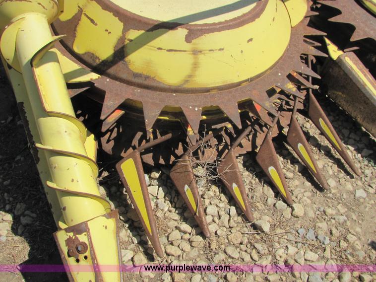 image for item 3213 1990 Kemper 4500 rotary forage head