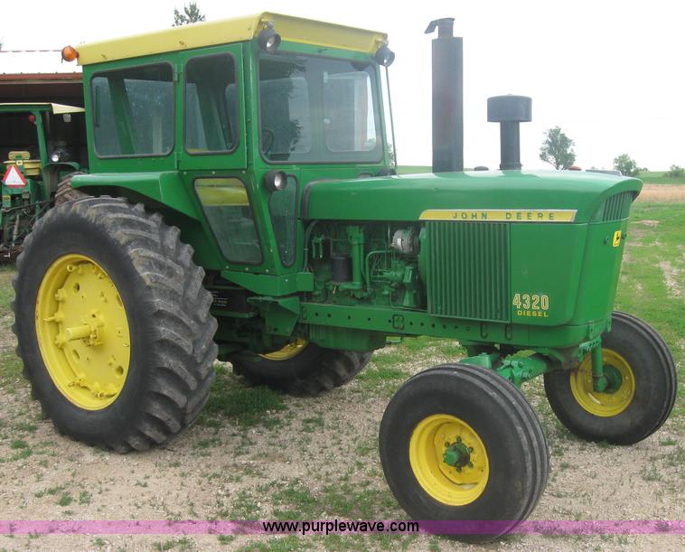 image for item 3990 1971 John Deere 4320 tractor