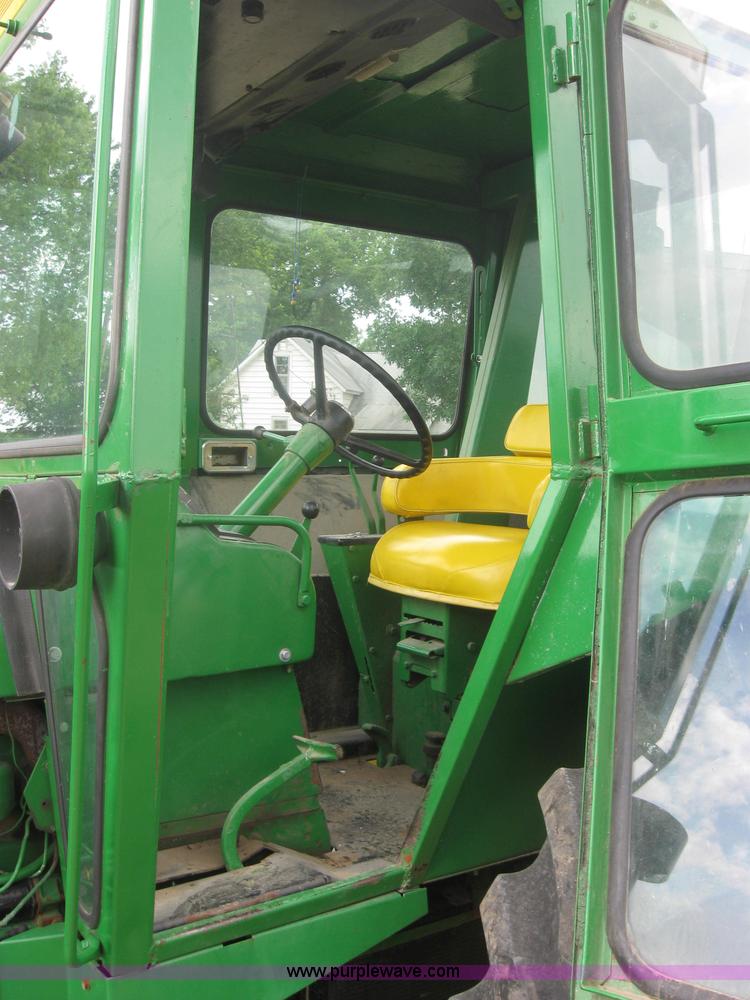 image for item 3990 1971 John Deere 4320 tractor