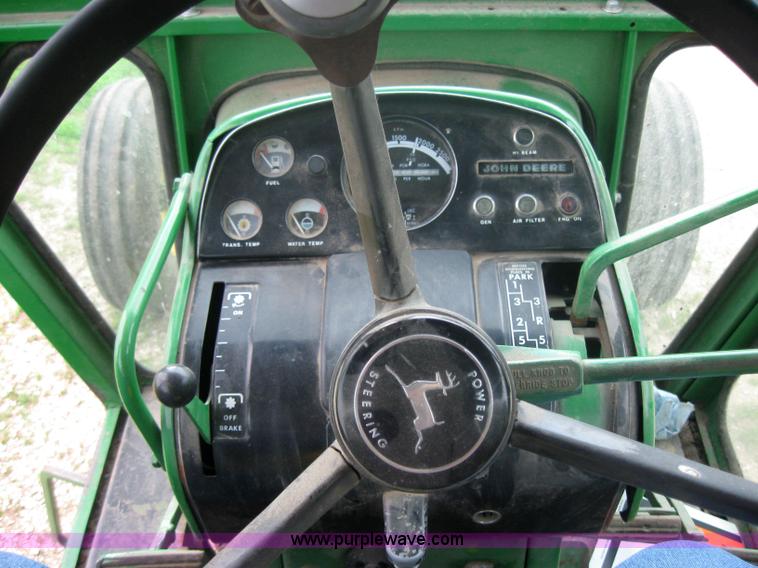 image for item 3990 1971 John Deere 4320 tractor