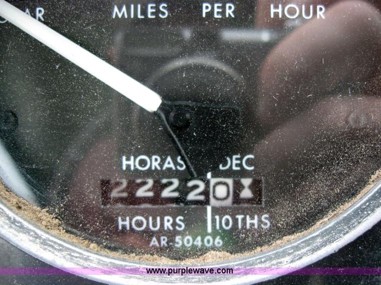 image for item 3990 1971 John Deere 4320 tractor