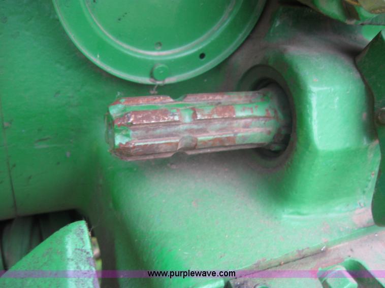 image for item 3990 1971 John Deere 4320 tractor