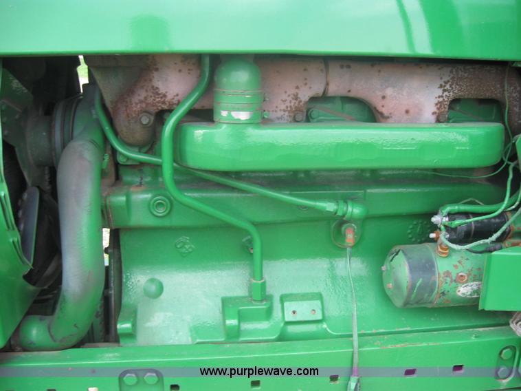 image for item 3990 1971 John Deere 4320 tractor
