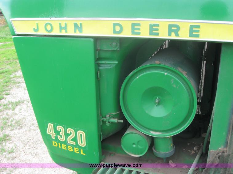 image for item 3990 1971 John Deere 4320 tractor