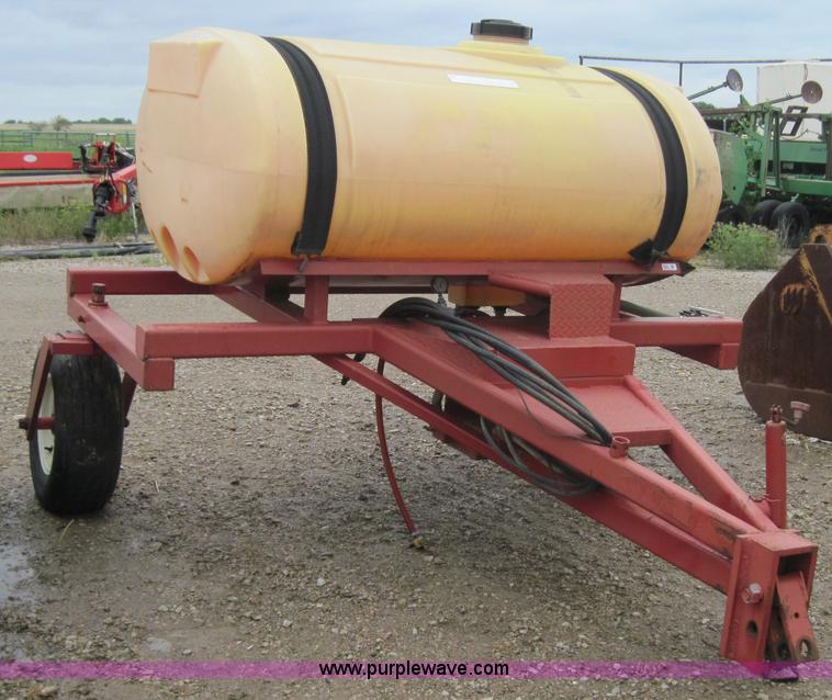 image for item 4004 500 gallon pull between tank with hydraulic pump