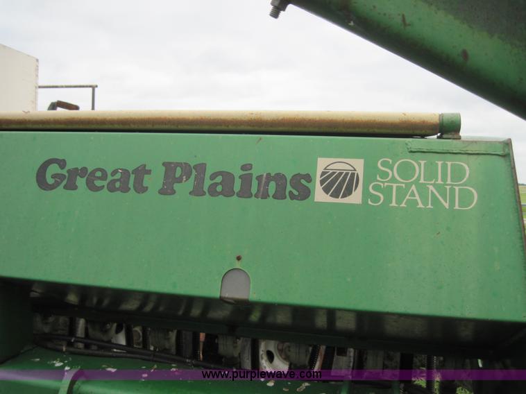 image for item 4014 Great Plains 30' folding drill