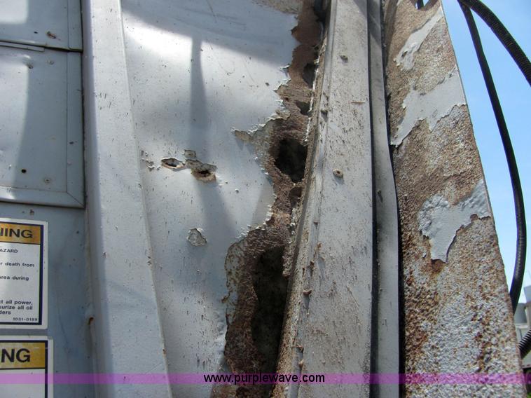 image for item 4618 2000 Red River Valley HULV237 live bottom trailer