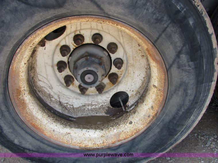 image for item 4618 2000 Red River Valley HULV237 live bottom trailer