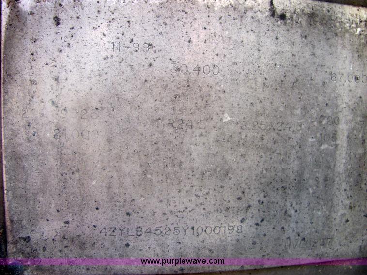 image for item 4618 2000 Red River Valley HULV237 live bottom trailer