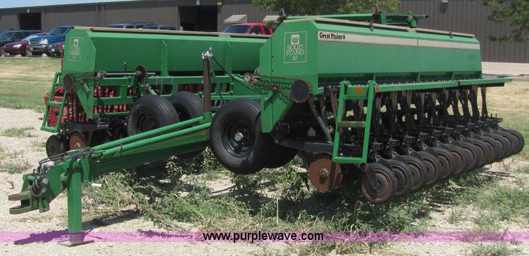 image for item 4827 1995 Great Plains GP2SF30 two section folding drill