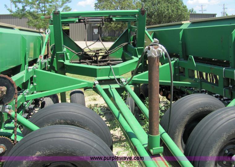 image for item 4827 1995 Great Plains GP2SF30 two section folding drill