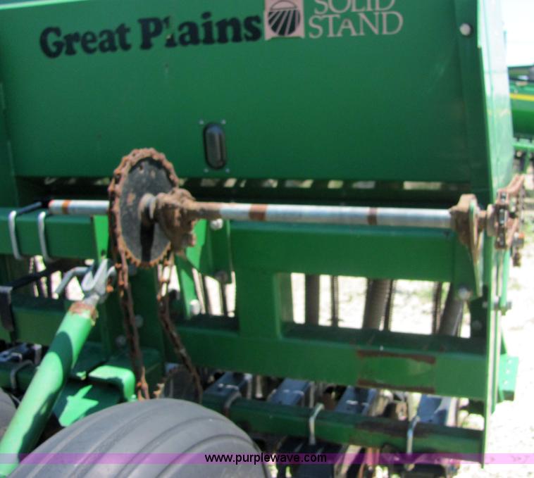 image for item 4827 1995 Great Plains GP2SF30 two section folding drill