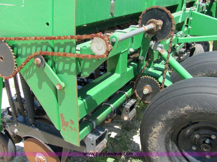 image for item 4827 1995 Great Plains GP2SF30 two section folding drill