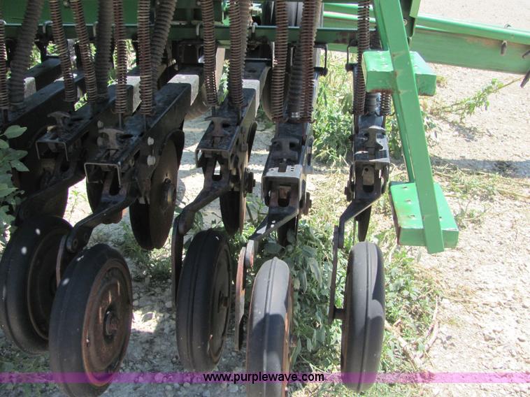 image for item 4827 1995 Great Plains GP2SF30 two section folding drill