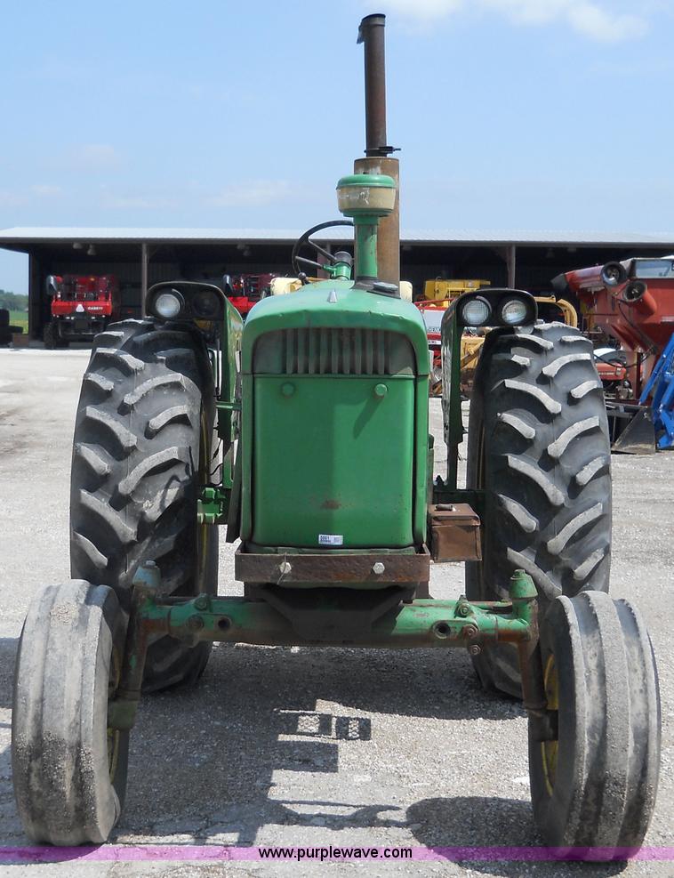 image for item 5001 John Deere 3020 tractor