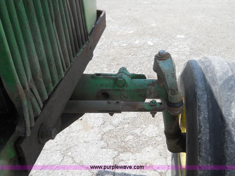 image for item 5001 John Deere 3020 tractor