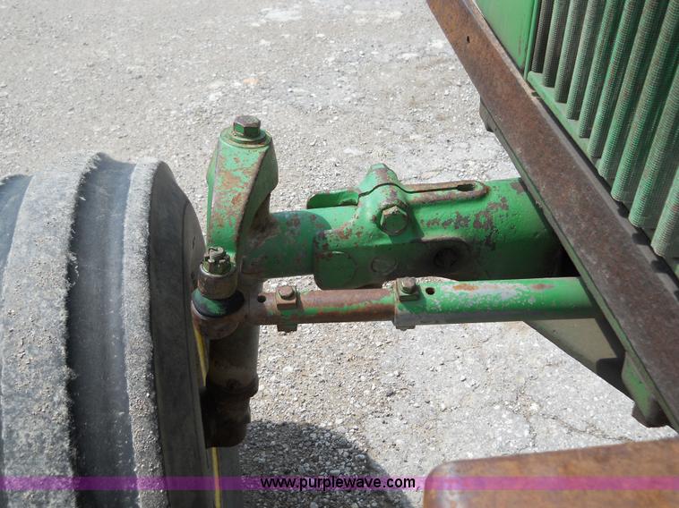 image for item 5001 John Deere 3020 tractor