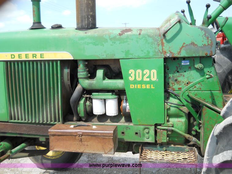 image for item 5001 John Deere 3020 tractor