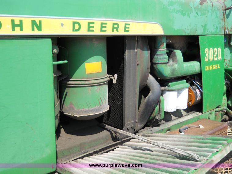 image for item 5001 John Deere 3020 tractor