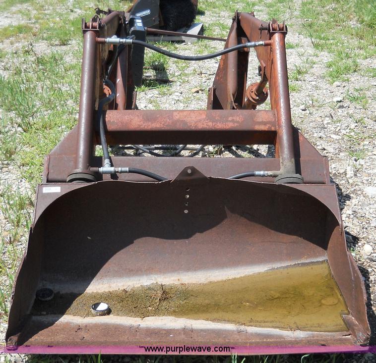 image for item 5006 Front hydraulic tractor loader