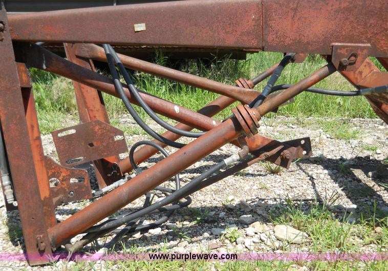 image for item 5006 Front hydraulic tractor loader