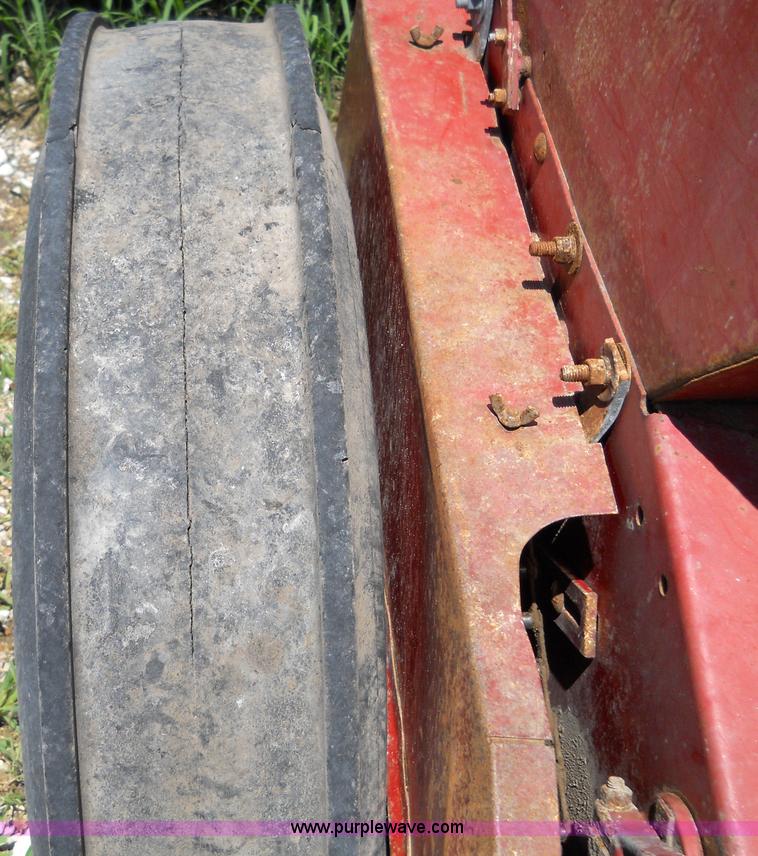 image for item 5011 International 510 drill